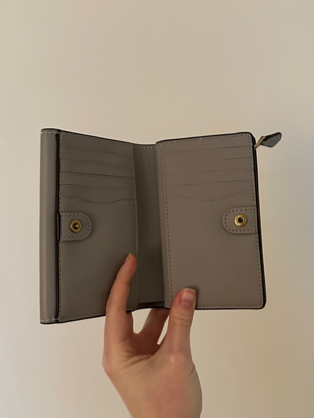 Coach Studio Medium Wallet - Dove grey - Picture 4 of 13